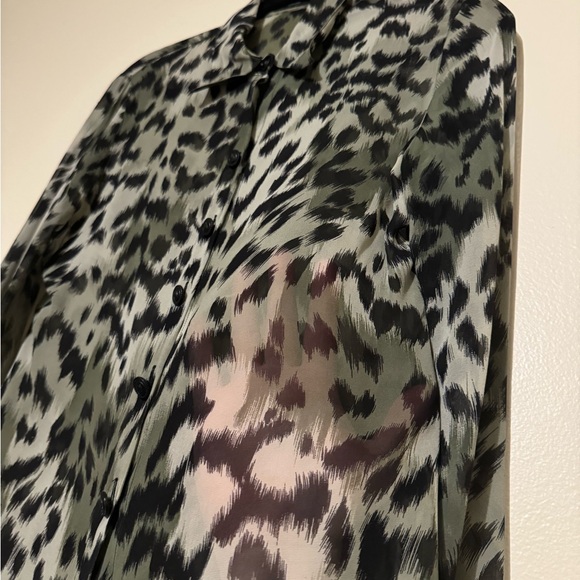 Rare Silk Sheer Versace Leopard print Zeus head button up shirt - Picture 4 of 16